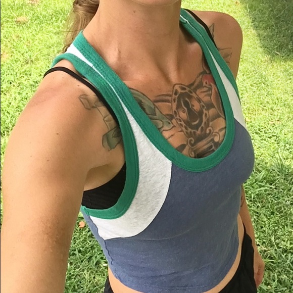 Truly madly deeply UO color block cropped tank top - Picture 1 of 8